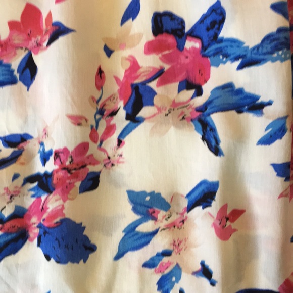 LAST ONE $5 SALE Perfectly Pink Floral SIZE S - Picture 4 of 5